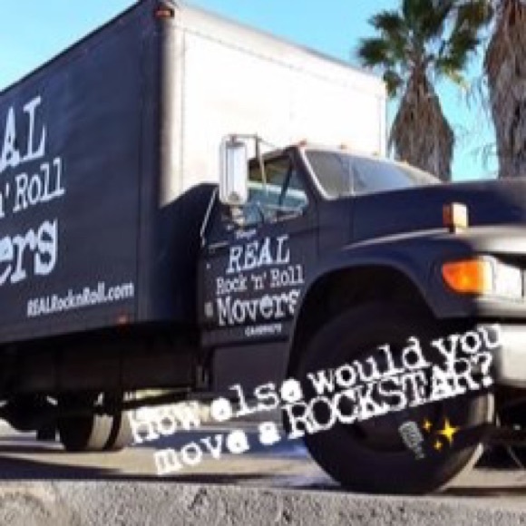 Done: Rockstar✨ ʍօѵíղց ՏɑӀҽ 🚛 - Picture 2 of 4